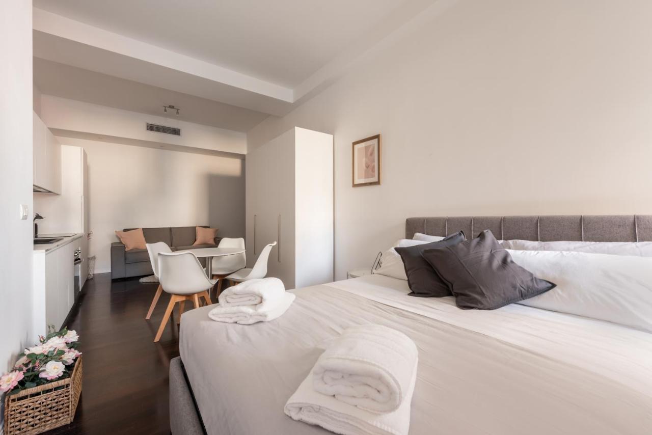 We Home - Bandello House, Corso Magenta Milánó Kültér fotó